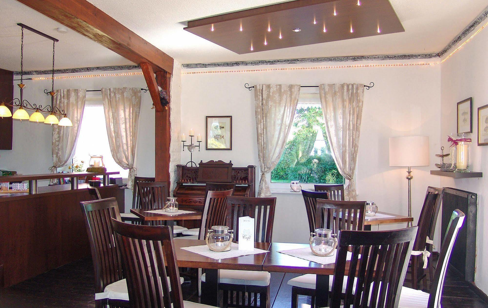 Hotel Garni Landhaus Uttum Krummhörn Extérieur photo